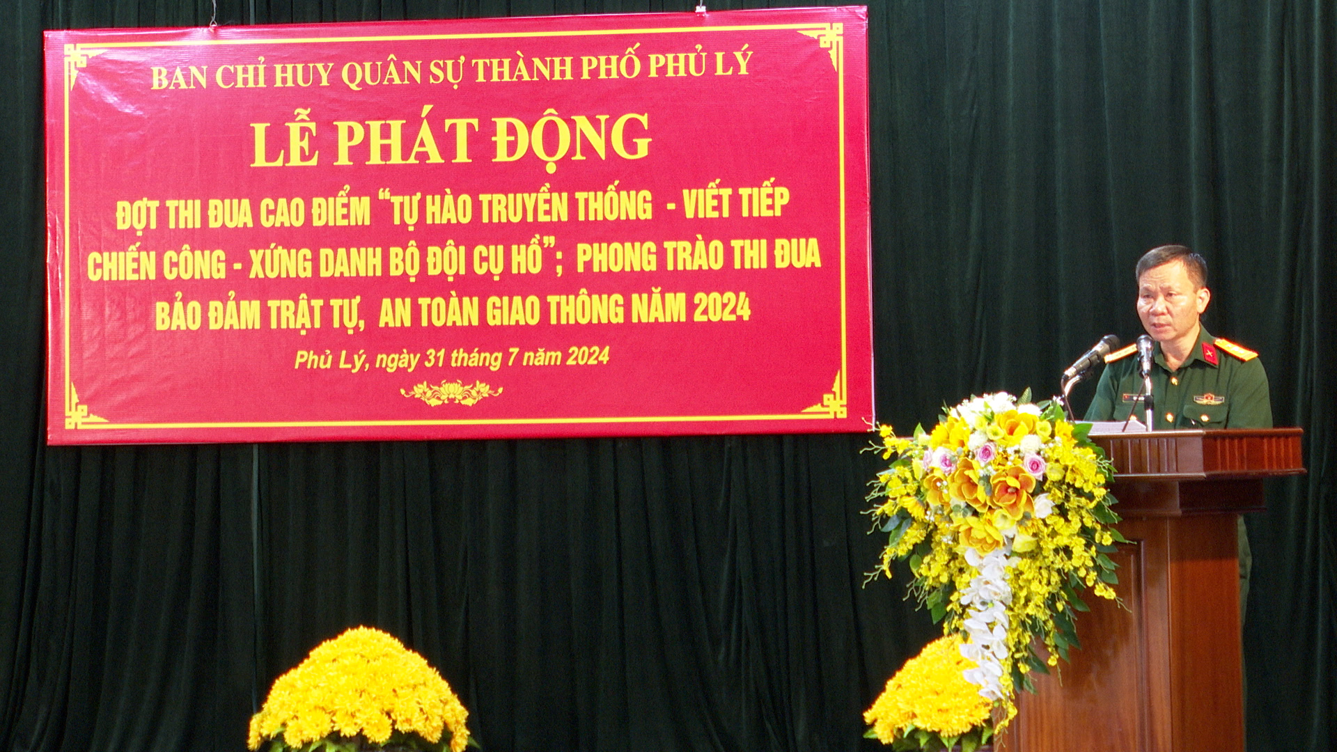 DUNG TIN.00_00_45_16.Still2060.jpg