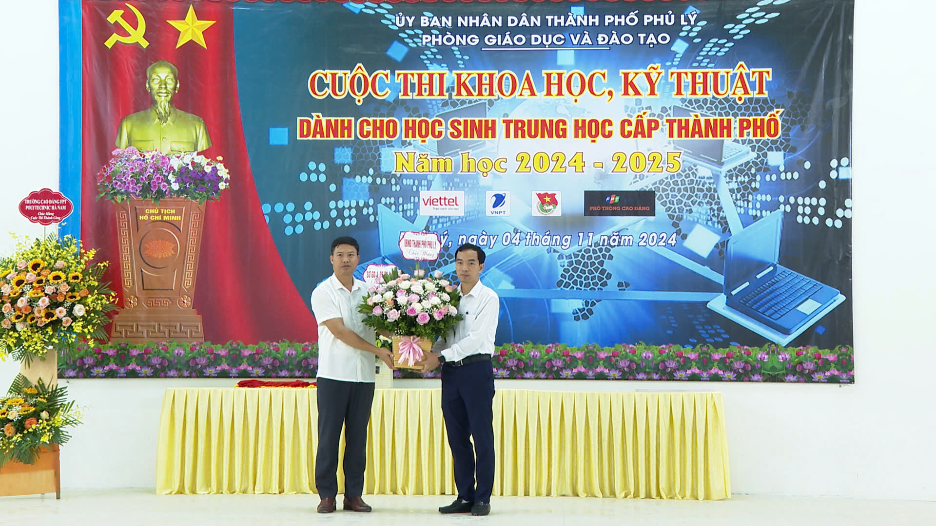 Phòng GD-ĐT Phủ Lý khai mạc Cuộc thi khoa học, kỹ thuật dành cho học sinh trung học cấp thành phố năm học 2024- 2025