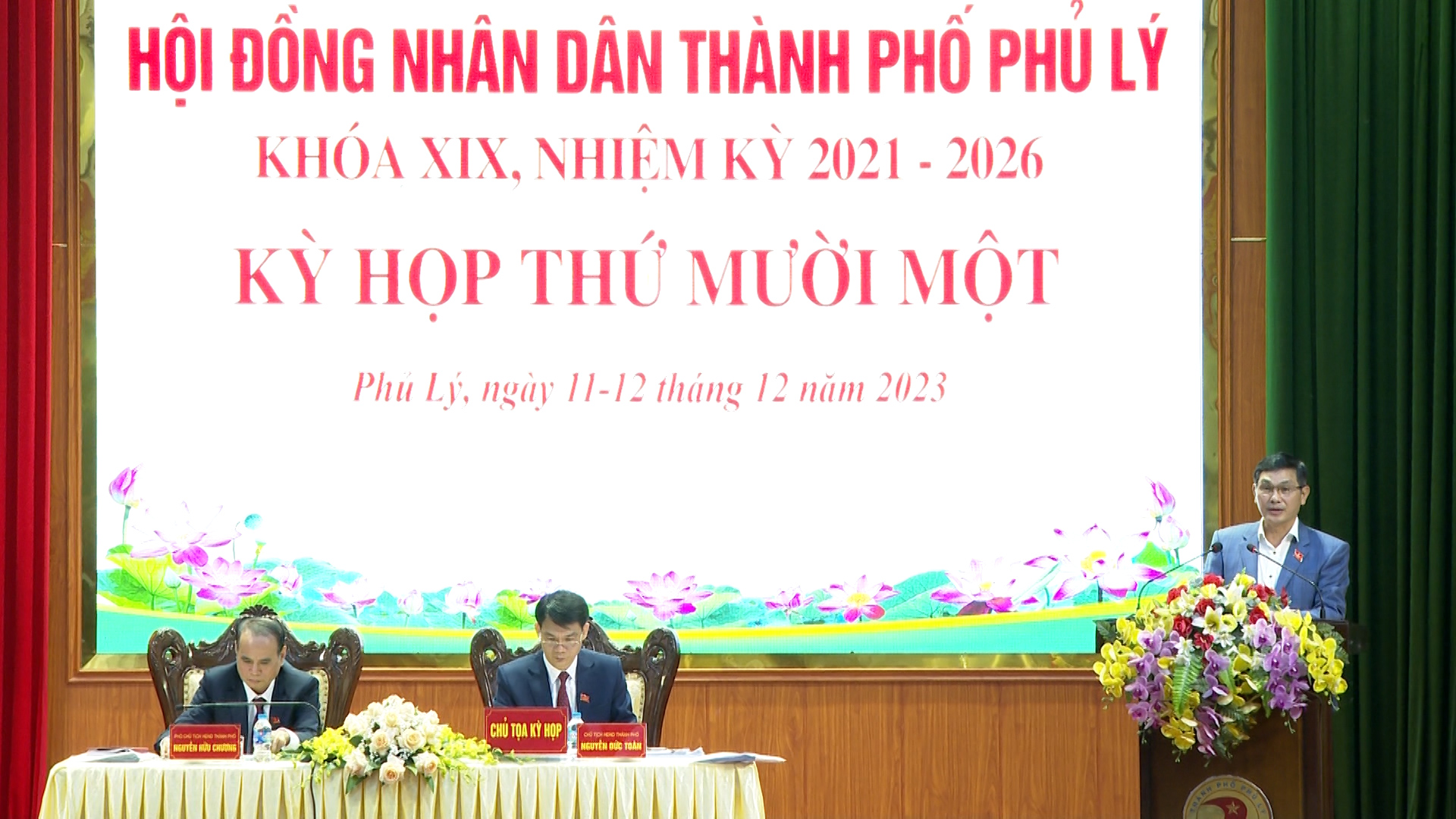 HD420.00_00_15_23.Still015.jpg