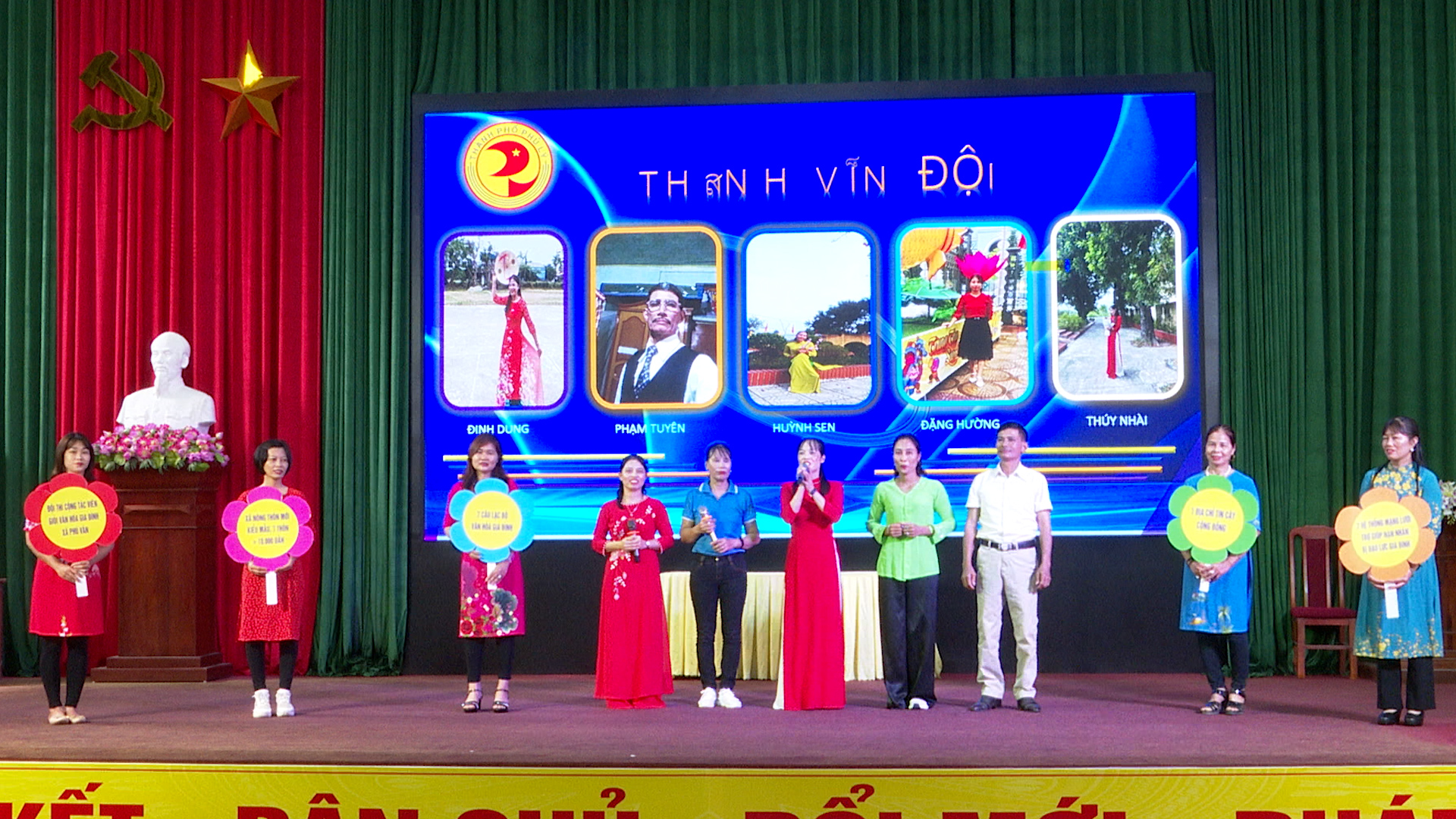 DUNG TIN.00_00_14_23.Still1617.jpg