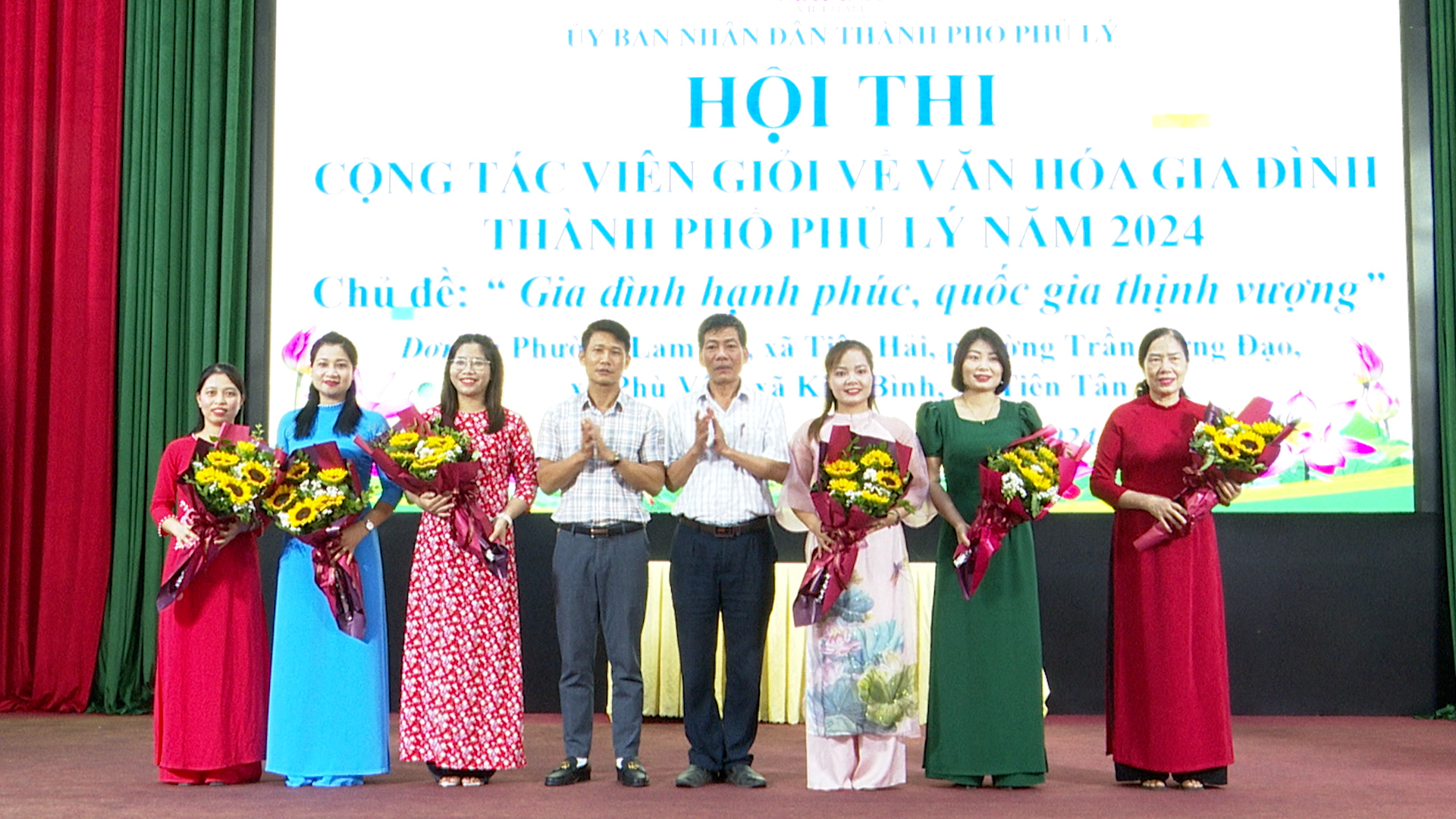 DUNG TIN.00_00_07_20.Still1607.jpg