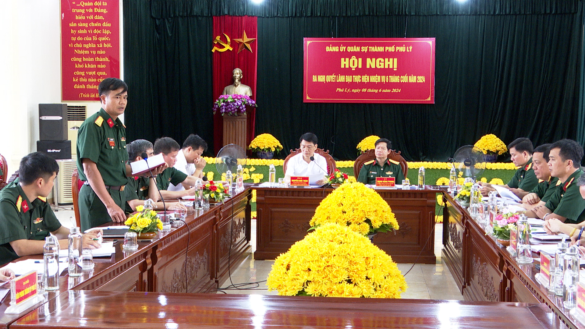 DUNG TIN.00_03_03_33.Still1746.jpg