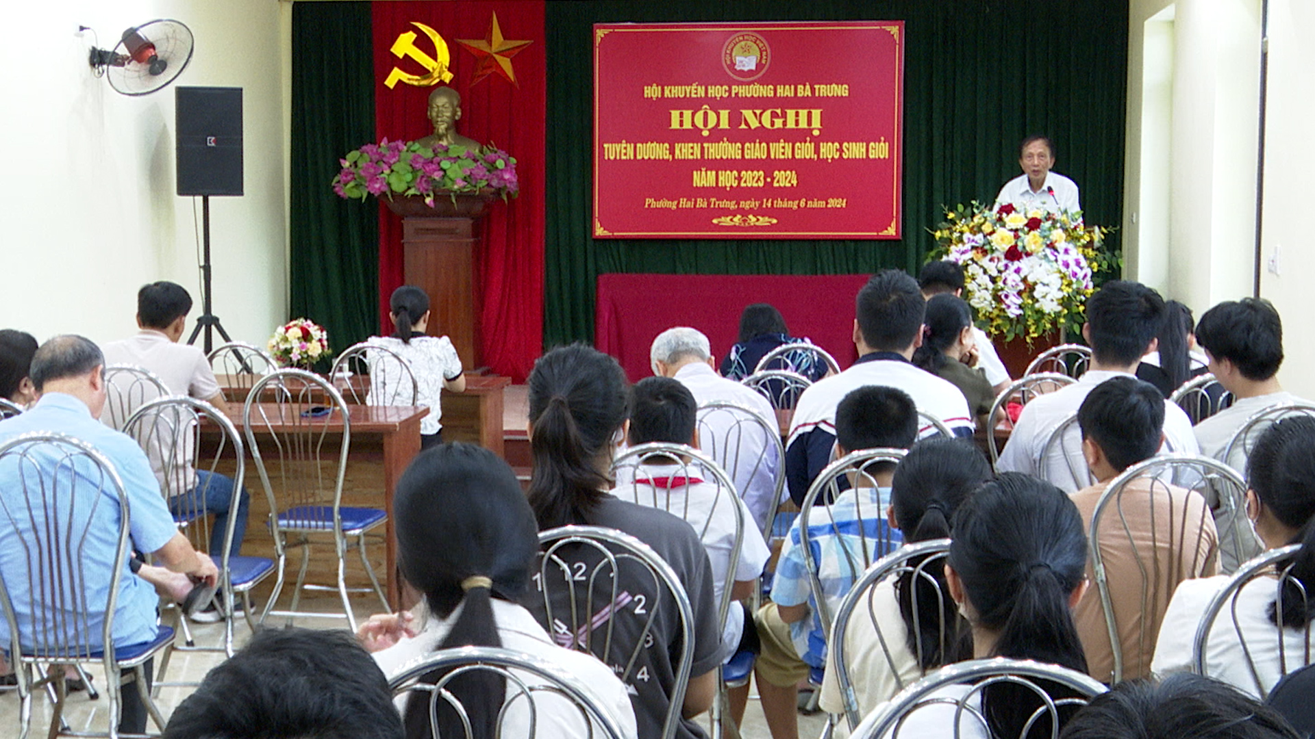 DUNG TIN.00_02_02_29.Still1750.jpg
