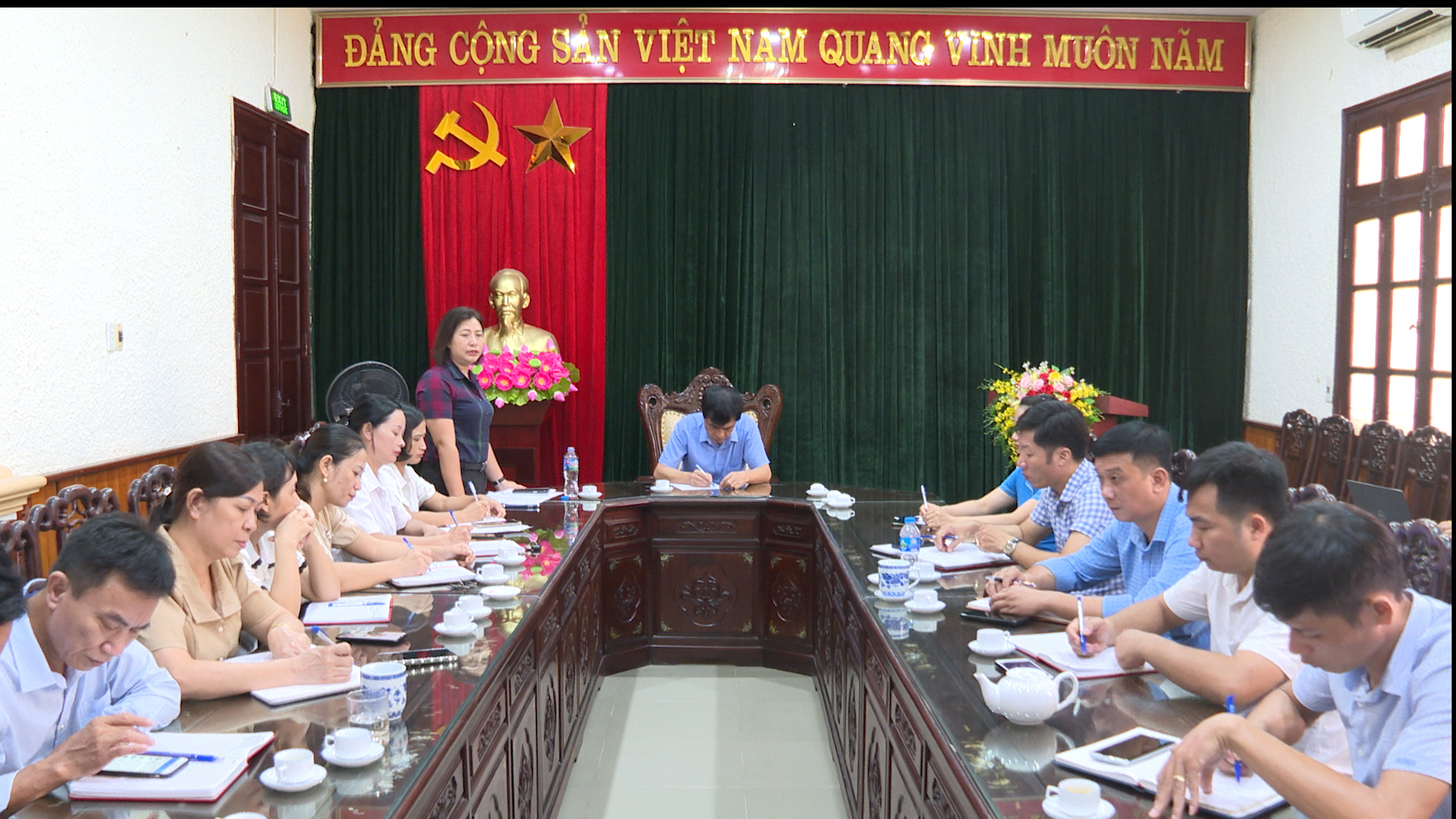 quang.00_00_42_24.Still128.jpg