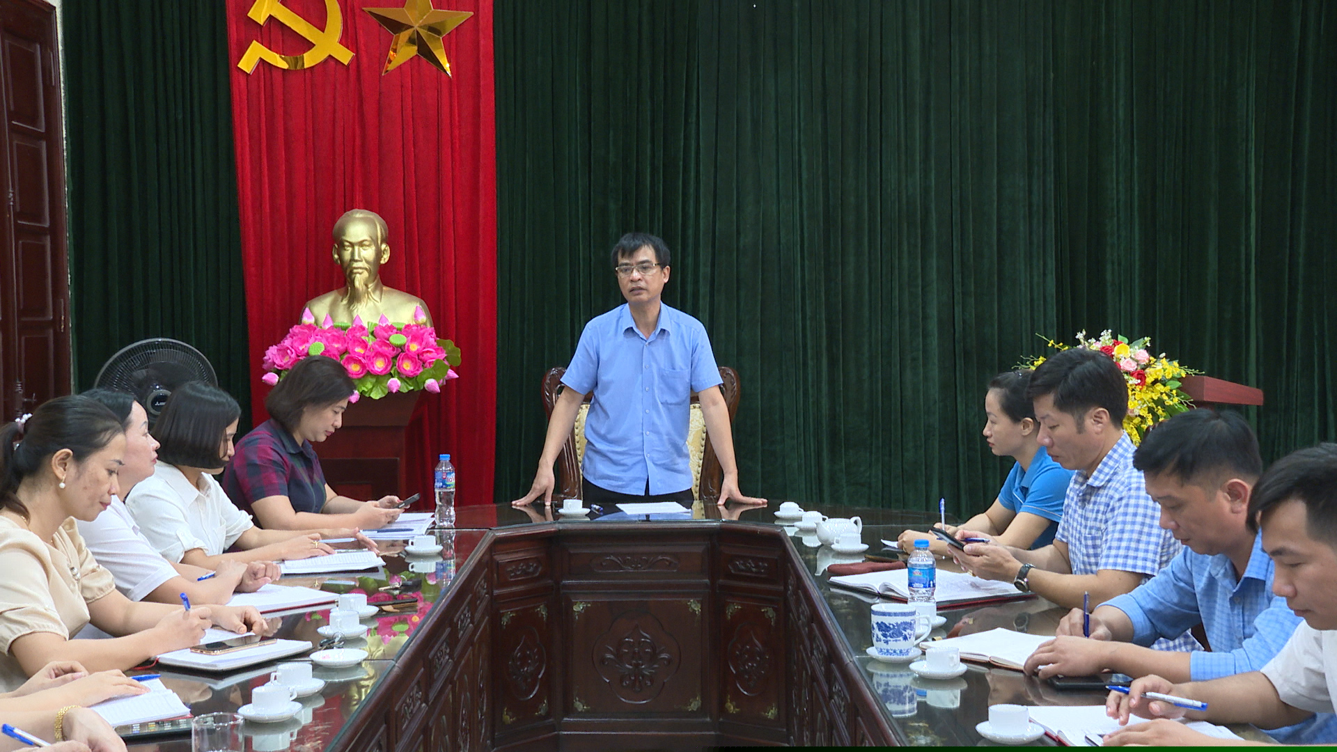 quang.00_00_51_06.Still133.jpg