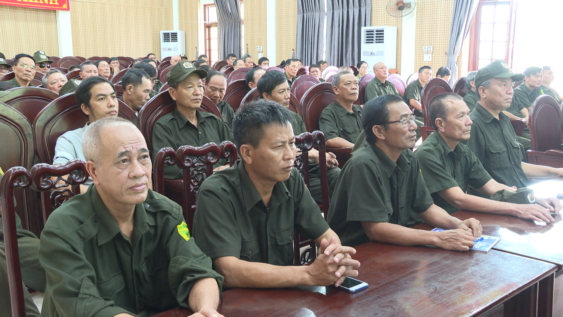 quang.00_01_27_08.Still351.jpg