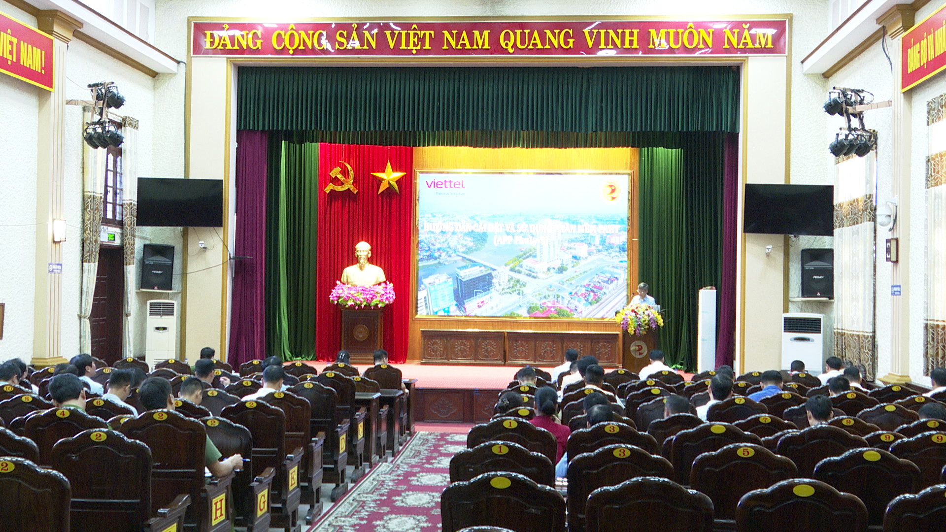 quang.00_00_04_03.Still362.jpg