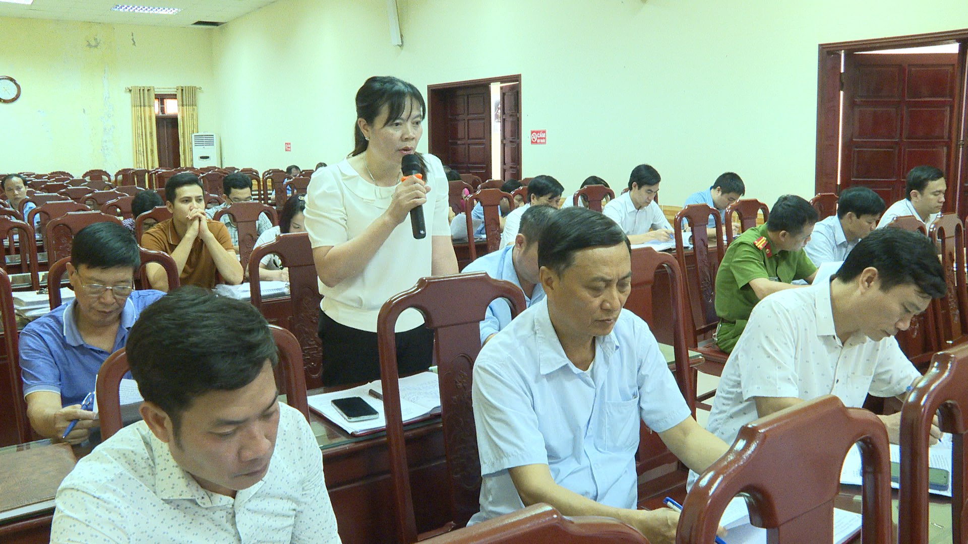 quang.00_01_10_05.Still371.jpg