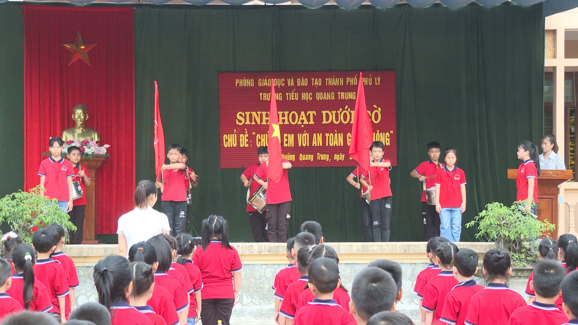 quang.00_00_48_19.Still414.jpg
