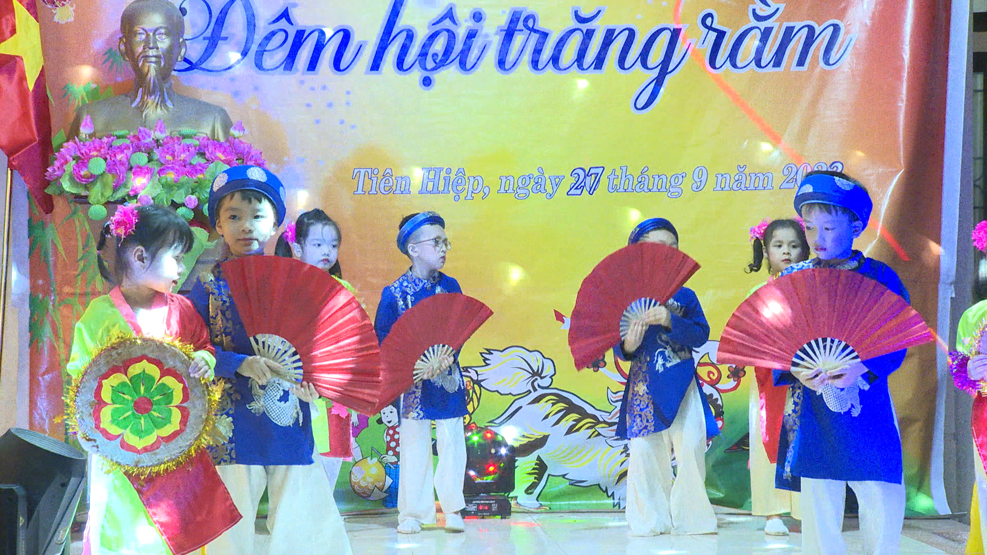 quang.00_01_34_22.Still426.jpg