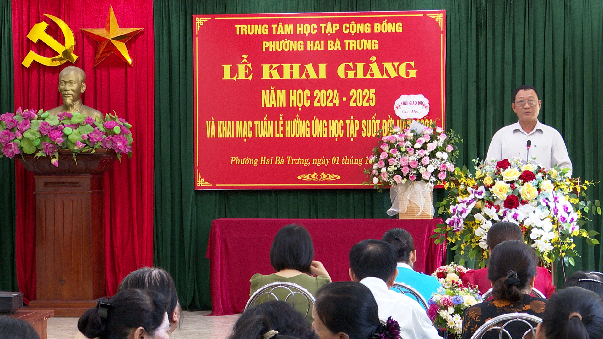 DUNG TIN.00_02_17_16.Still2530.jpg