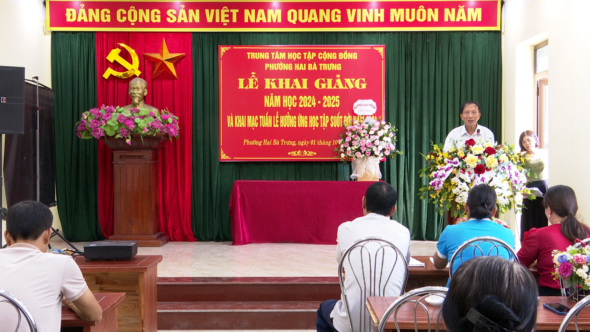 DUNG TIN.00_02_19_22.Still2529.jpg